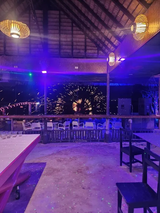 Lotus Party Hostel & Beach Bar Koh Tao
