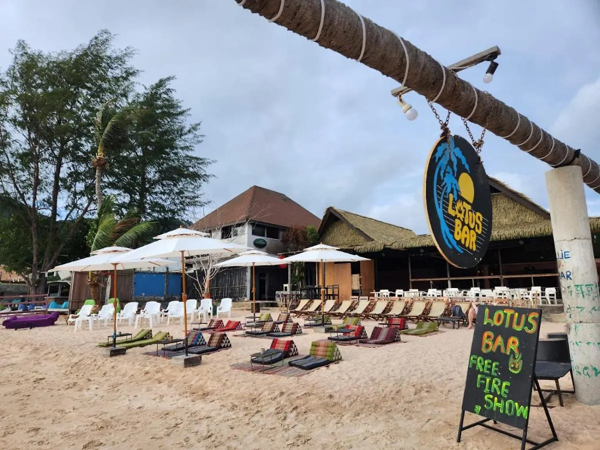 Lotus Party Hostel & Beach Bar Koh Tao Thailand